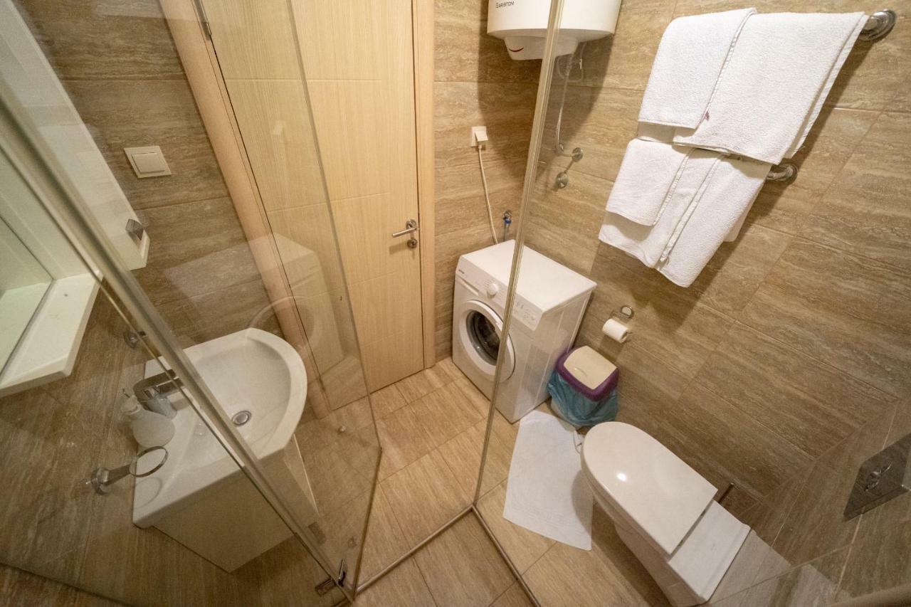 Apartments Crystall Budva Bagian luar foto
