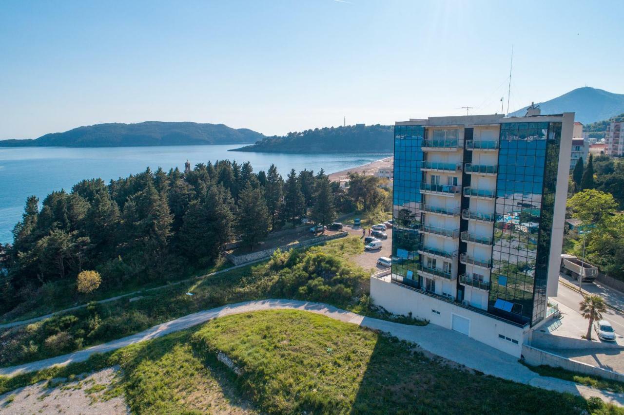 Apartments Crystall Budva Bagian luar foto