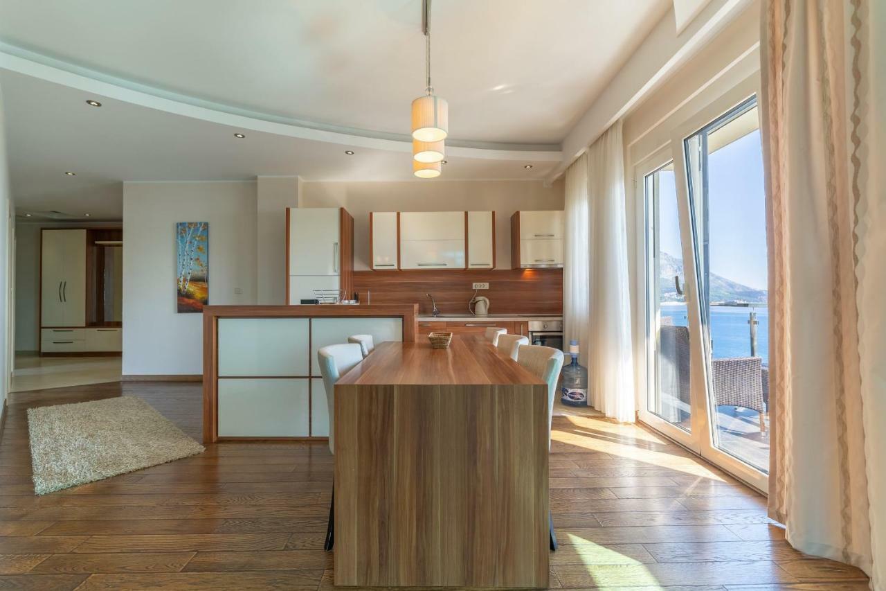 Apartments Crystall Budva Bagian luar foto