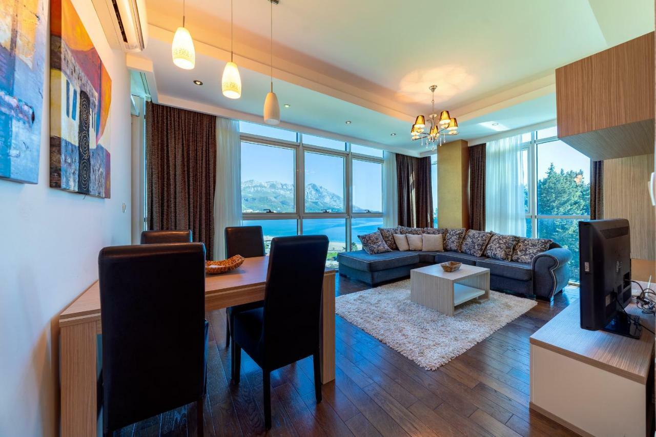 Apartments Crystall Budva Bagian luar foto